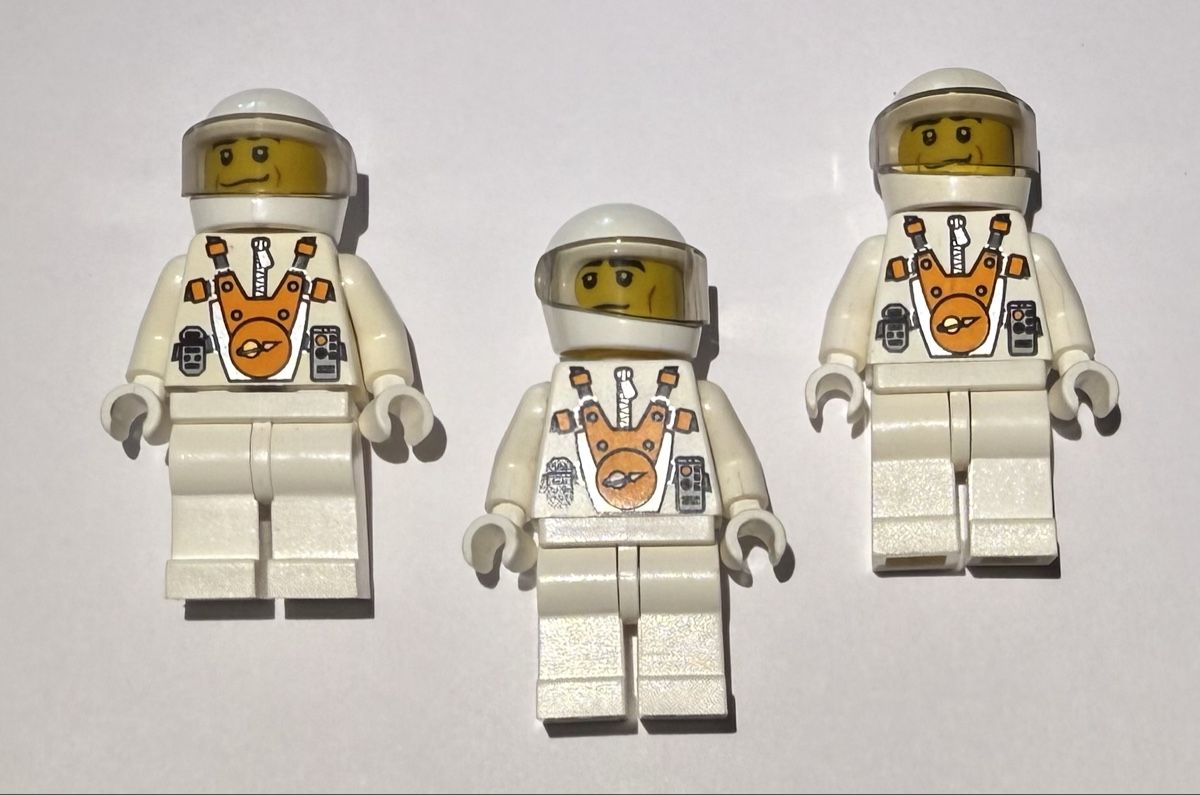 Lego Spielzeuge: 3 Stück Lego Figuren Space  Astronaut. – Gebraucht aus Rheinfelden von zim_2hqc 2