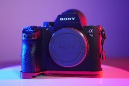Sony Alpha 7 III Vollformat-Kamera (Gehäuse, ohne Objektiv)