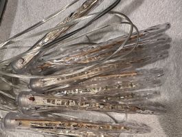Lichterkette mit Eiszapfen
