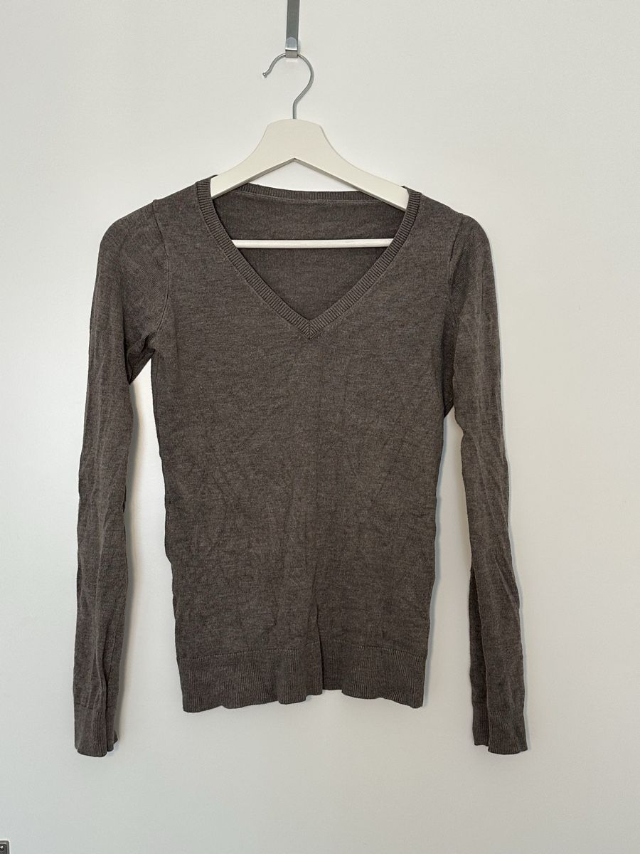 Maglioni & Felpe: Damen Pullover V-Ausschnitt braun – Usato da Luzern venduto da linnblake
