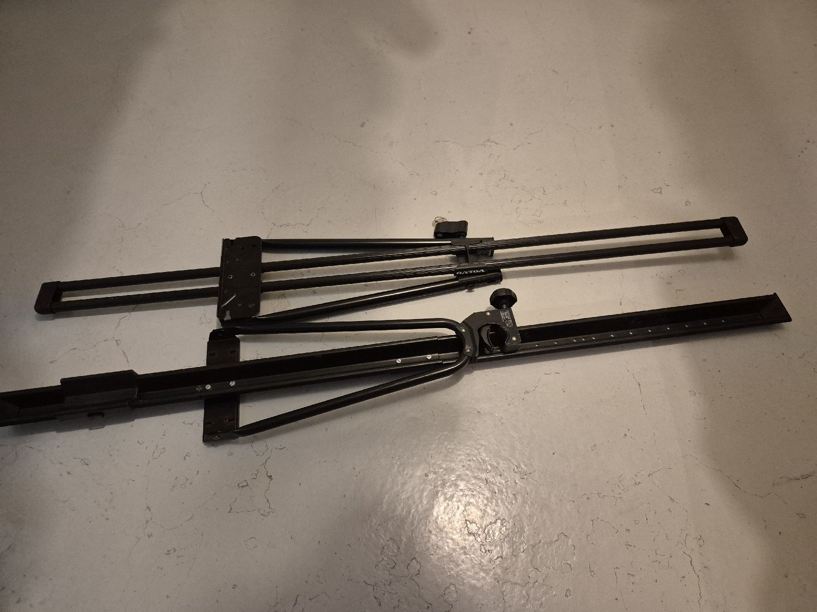 Thule Portapacchi: Thule und Volvo Veloträger – Usato da Wattwil venduto da ferenczyjoci