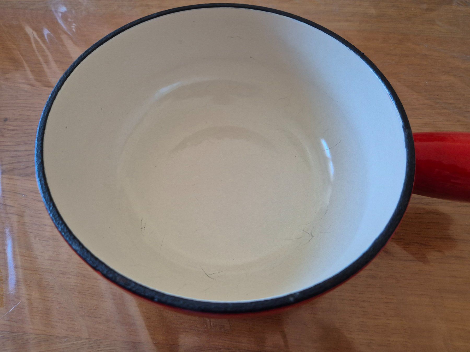 Pentole: Caquelon à fondue en fonte – Usato da Monthey venduto da McAuthor 4