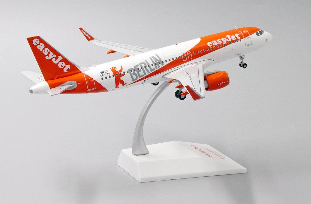 Easyjet Kit di modellismo & Modellini statici: A320 EasyJet - Berlin – Nuovo e nell'imballaggio originale da Morges venduto da iljamuromez 4