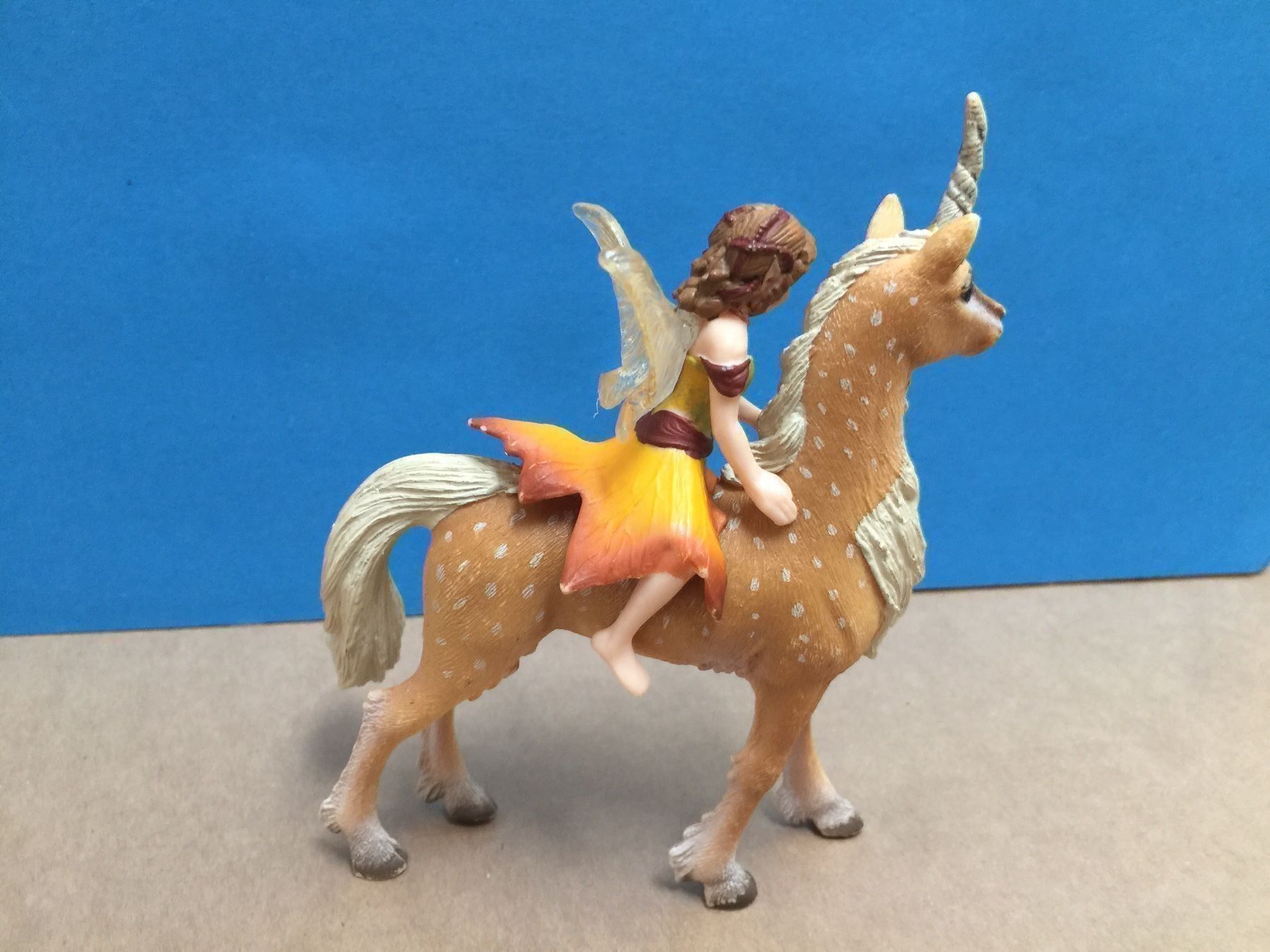 Schleich Figuren: Schleich Bayala Elfe auf Waldeinhorn – Gebraucht aus Ennetbaden von mapa05 2