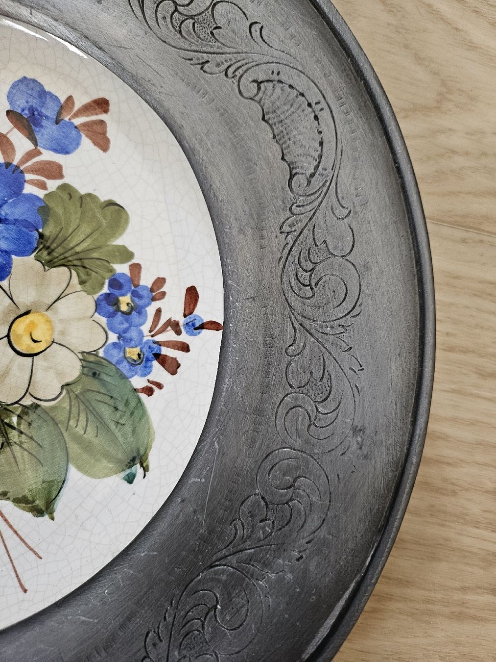 Piatti: Superbe Assiette décorative Vintage – Usato da La Joux FR venduto da car_ck96 3