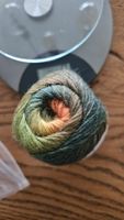 Wolle Rainbow Yarn 100 Prozent Wolle 120 gr.