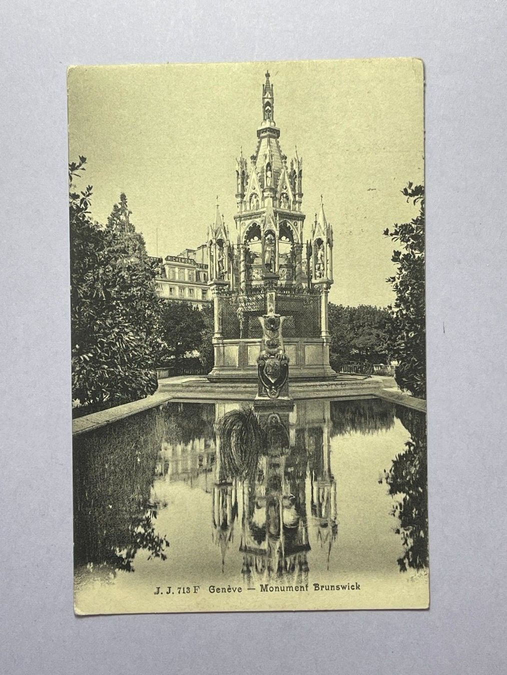 Cartoline postali: Genève, Monument Brunswick – Usato da Steg VS venduto da danwer74