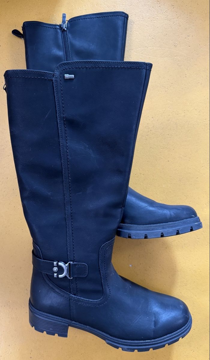 Damenschuhe: Winterstiefel – Gebraucht aus Bubikon von shaolin01