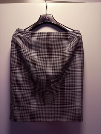 Jupe Hugo Boss, taille 40, motif pied-de-poule, automne