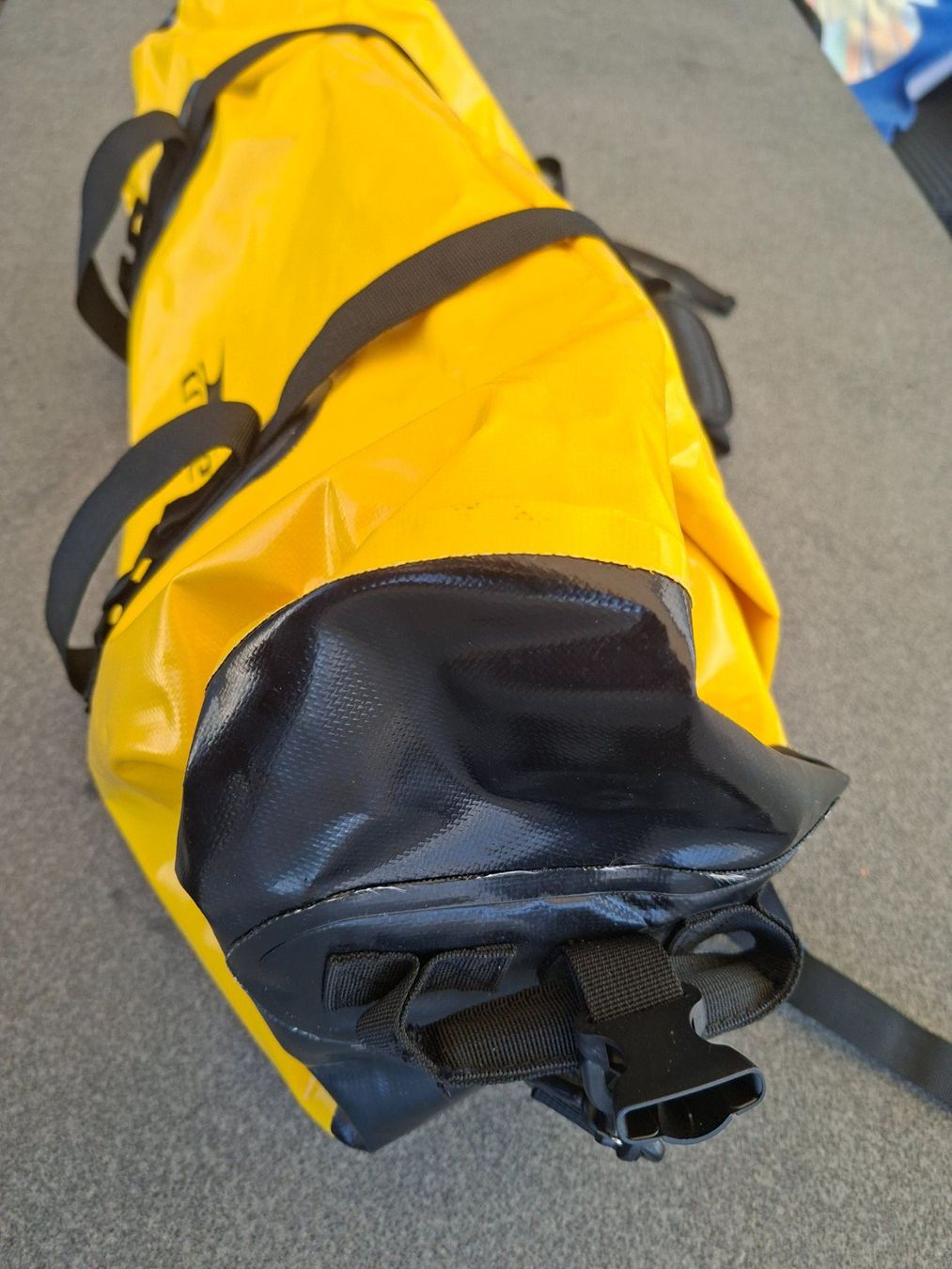 Taschen: Crane Dry Duffle Bag, wasserdichte Tasche – Gebraucht aus Stäfa von Anita62 4