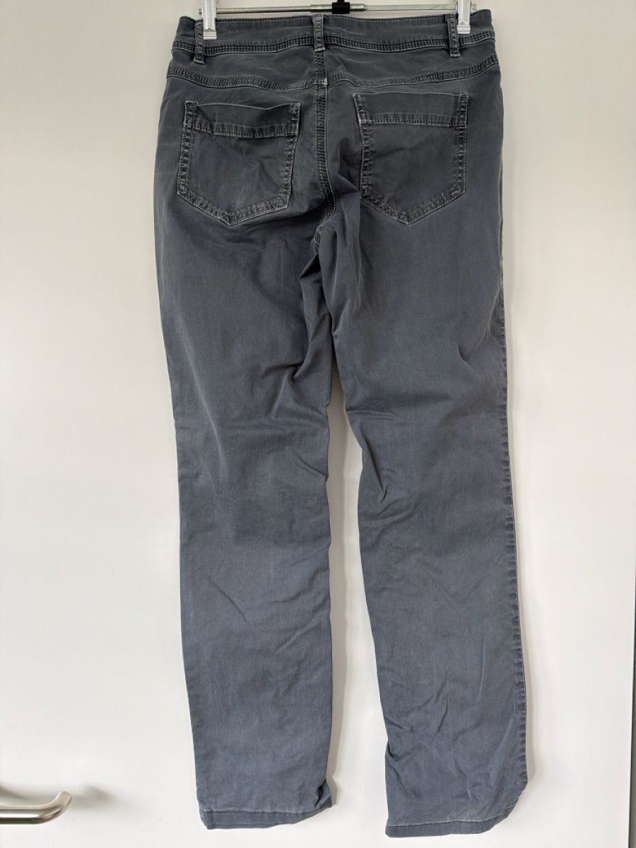 Jeans: Graue Jeans – Usato da Waldstatt venduto da mbi_59sv 1