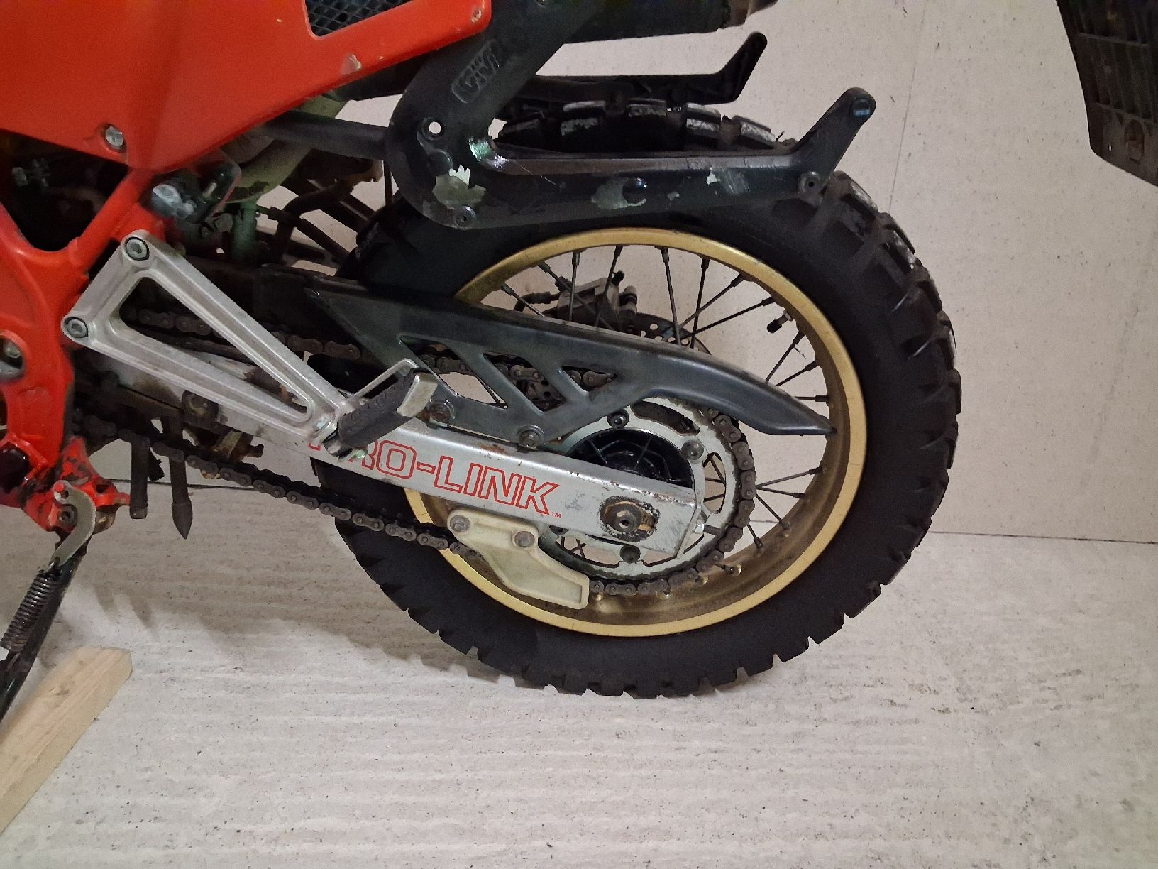 Honda Enduro: Honda NX 650 Dominaror – Defekt aus Brittnau von Rc30mb 4