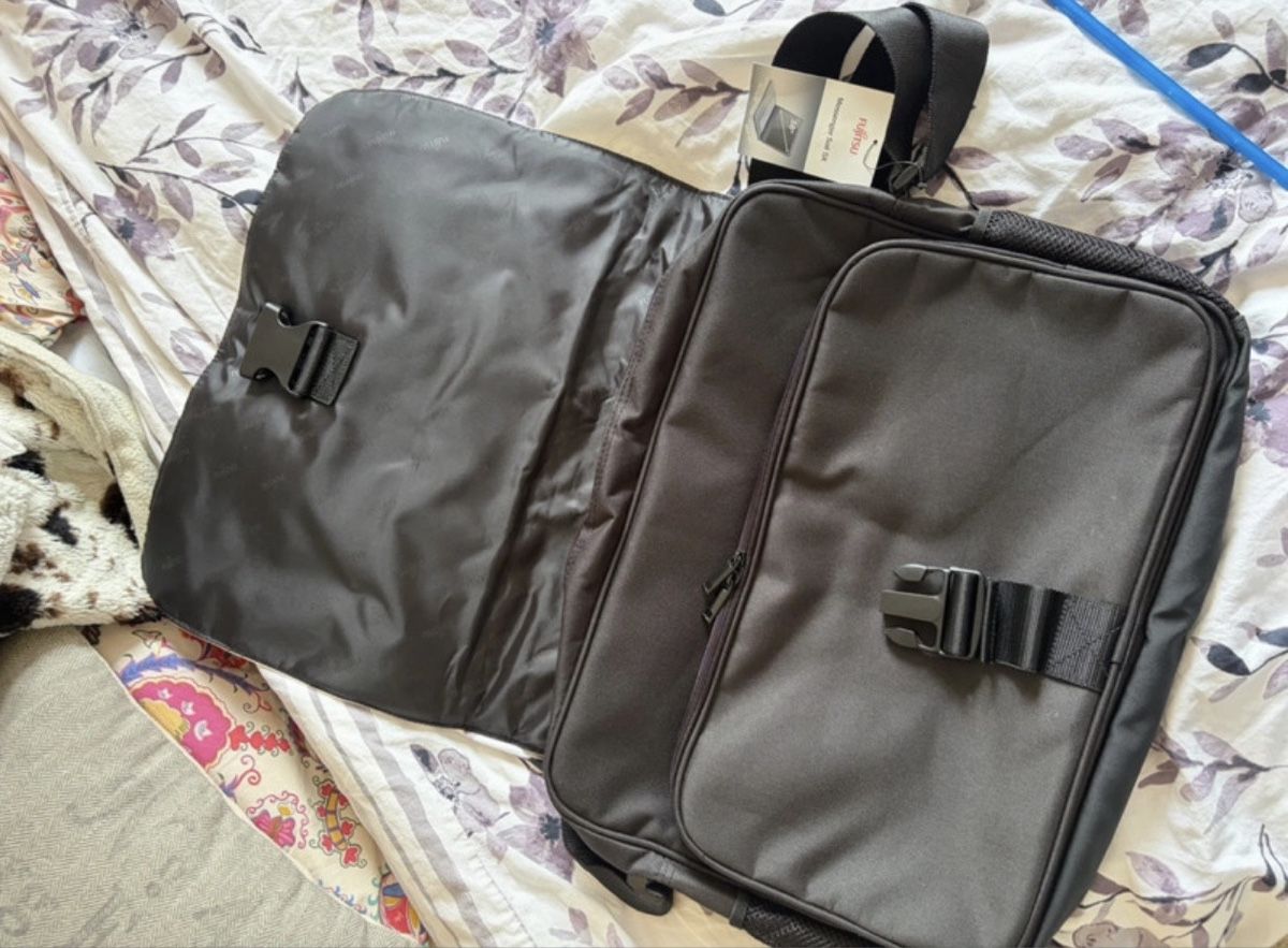 Borse: Laptop Tasche Neu – Nuovo e nell'imballaggio originale da Basel venduto da Brunner.T 2