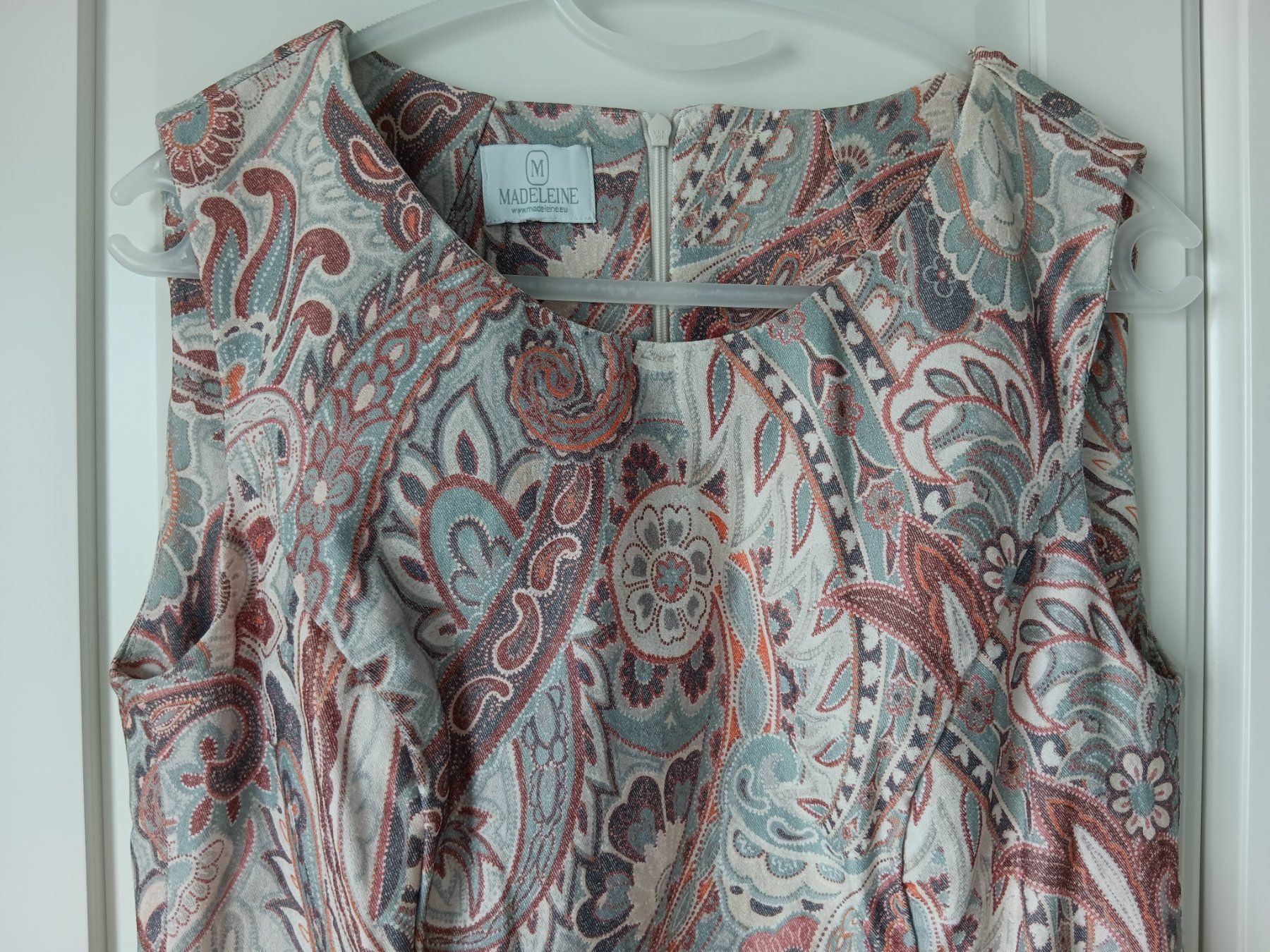 Madeleine Vestiti: MADELEINE  Robe / Kleid  Taille / Grosse S-M .... – Usato da Cossonay-ville venduto da Super-Price-Quality 1