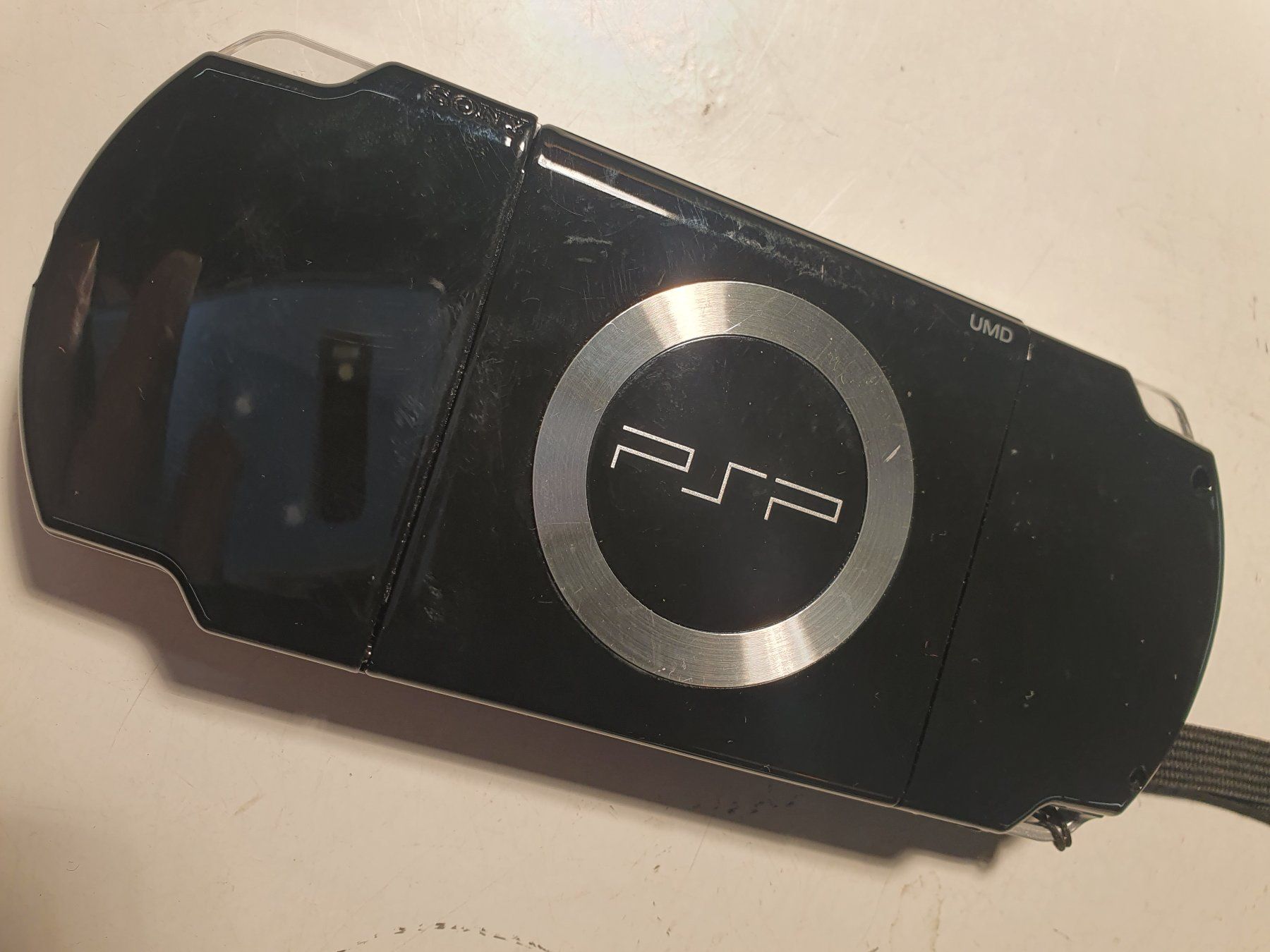 Sony Konsolen: SONY PSP – Gebraucht aus Zürich von loosebone 2