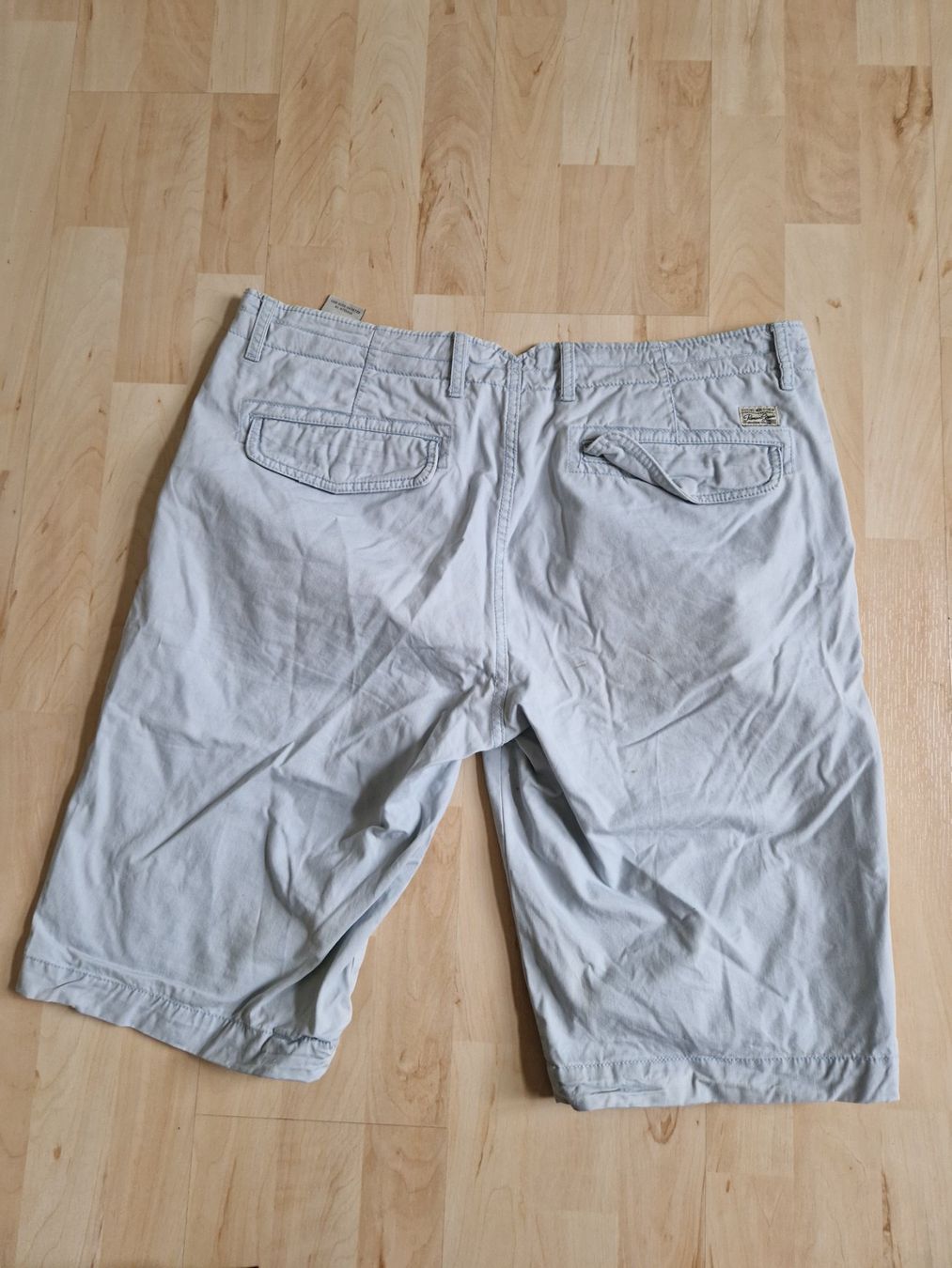Pantaloni: Kurze Hose Gr 36 – Usato da Balterswil venduto da Little-nemo 1