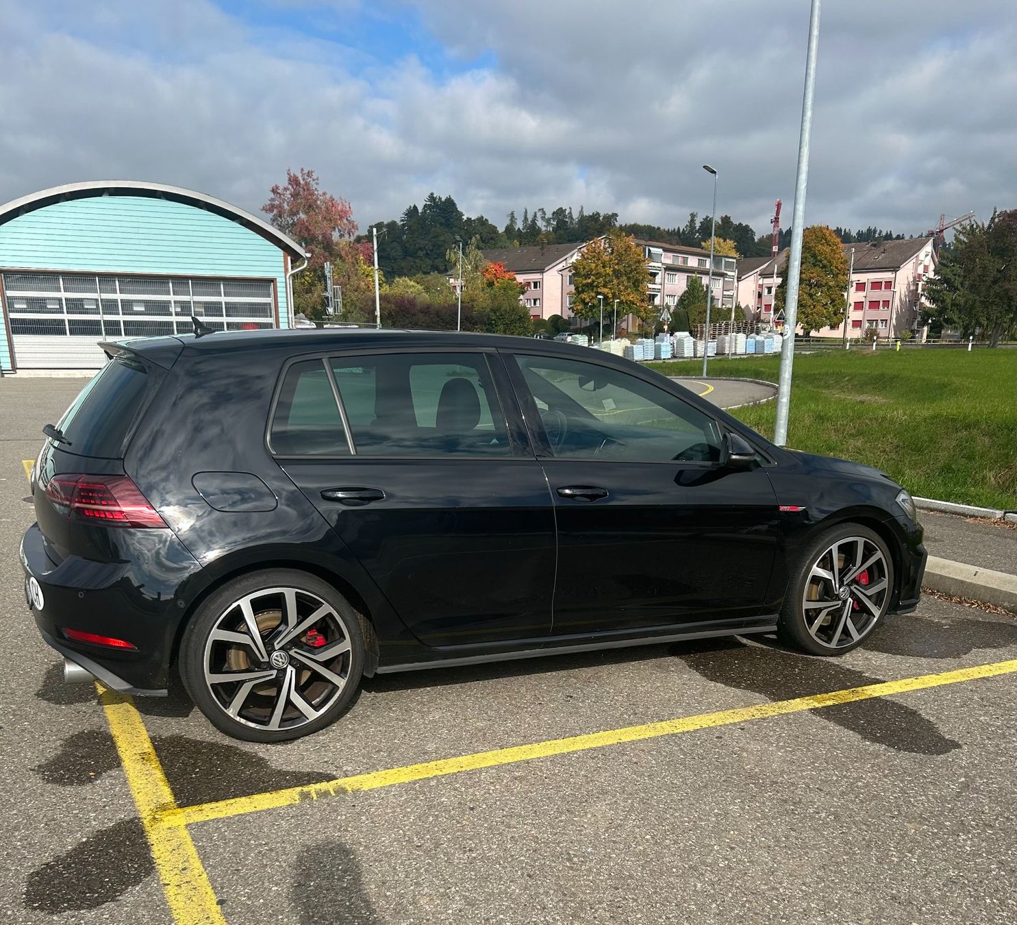 VW Autos: VW Golf 7 GTI 245 PS – Gebraucht aus Pfäffikon ZH von Diego107 2