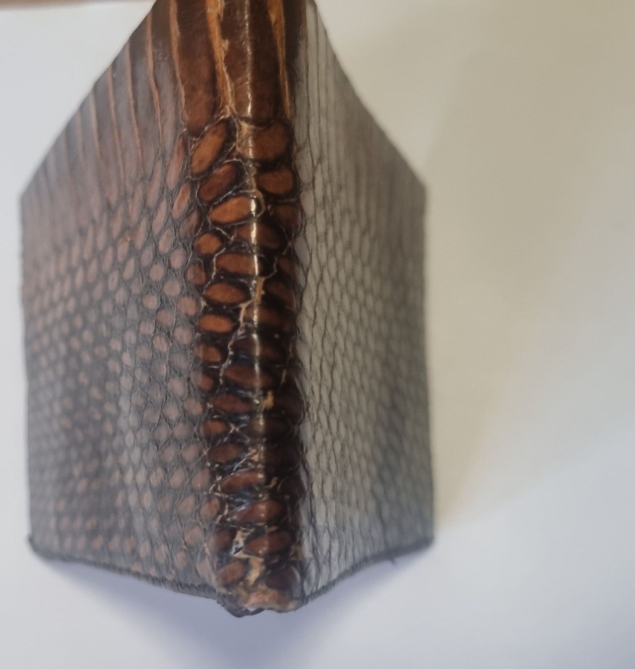 Portefeuilles: Portefeuille cuir crocodile  – D'occasion à Les Cullayes par yan_nvn9 2
