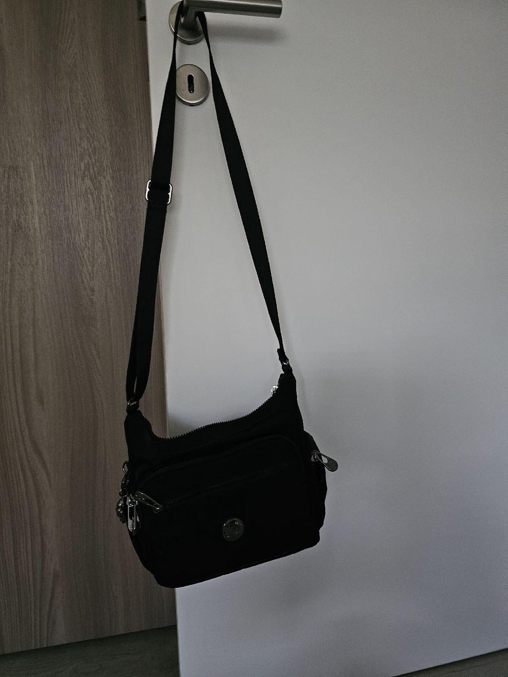 Kipling Borse da donna: original Kipling gabbie schwarz – Usato da bellinzona venduto da zeus6535 6