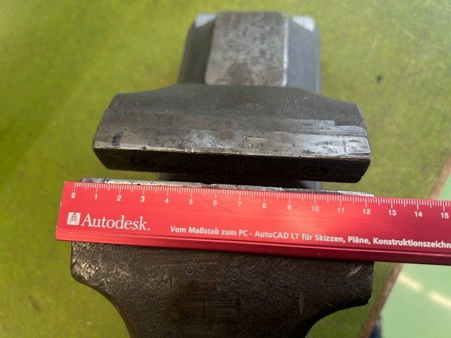 Gressel Tutti gli attrezzi: Schraubstock Gressel 125mm – Usato da Leimbach AG venduto da Masterz0 2