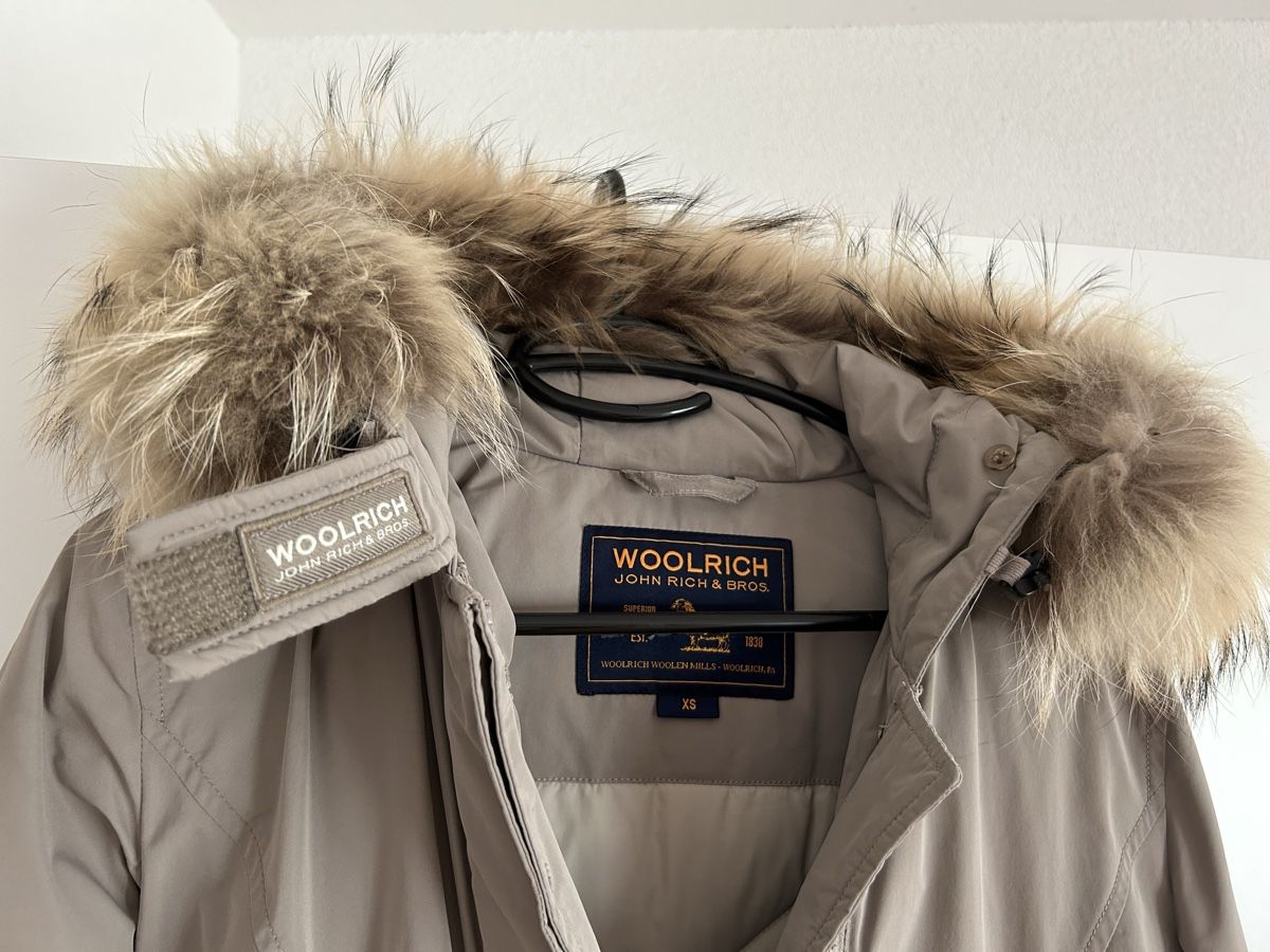 Woolrich Giacche: Woolrich Winterjacke Damen – Usato da Hunzenschwil venduto da elm_mb67 2
