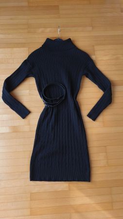 Strickkleid schwarz mit Rollkragen und Gürtel gebraucht