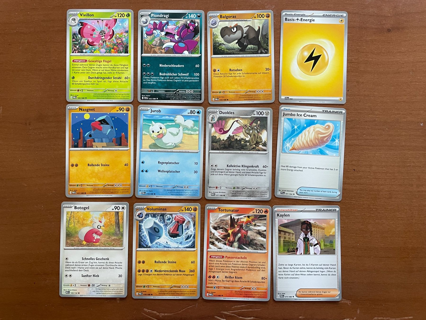 Pokémon Sammelbilder & Trading cards: Pokemon 12er Karten Set (Versand gratis) – Neu (gemäss Beschreibung) aus Chur von Angerson