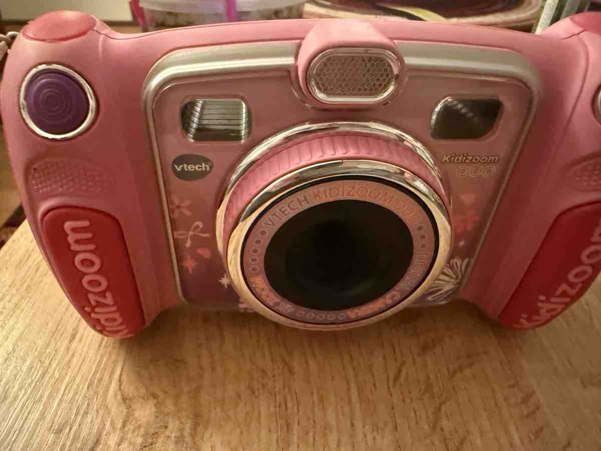 Vtech Kamera: Vtech Kidizoom Duo Digitalkamera für Kinder pink – Gebraucht aus Thürnen von mah_6yvz 1