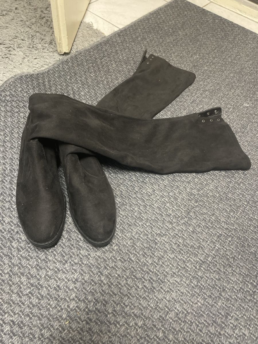 Scarpe da donna: Schlupfstiefel schwarz gr 39 neuu – Usato da Bad Zurzach venduto da Cuore34