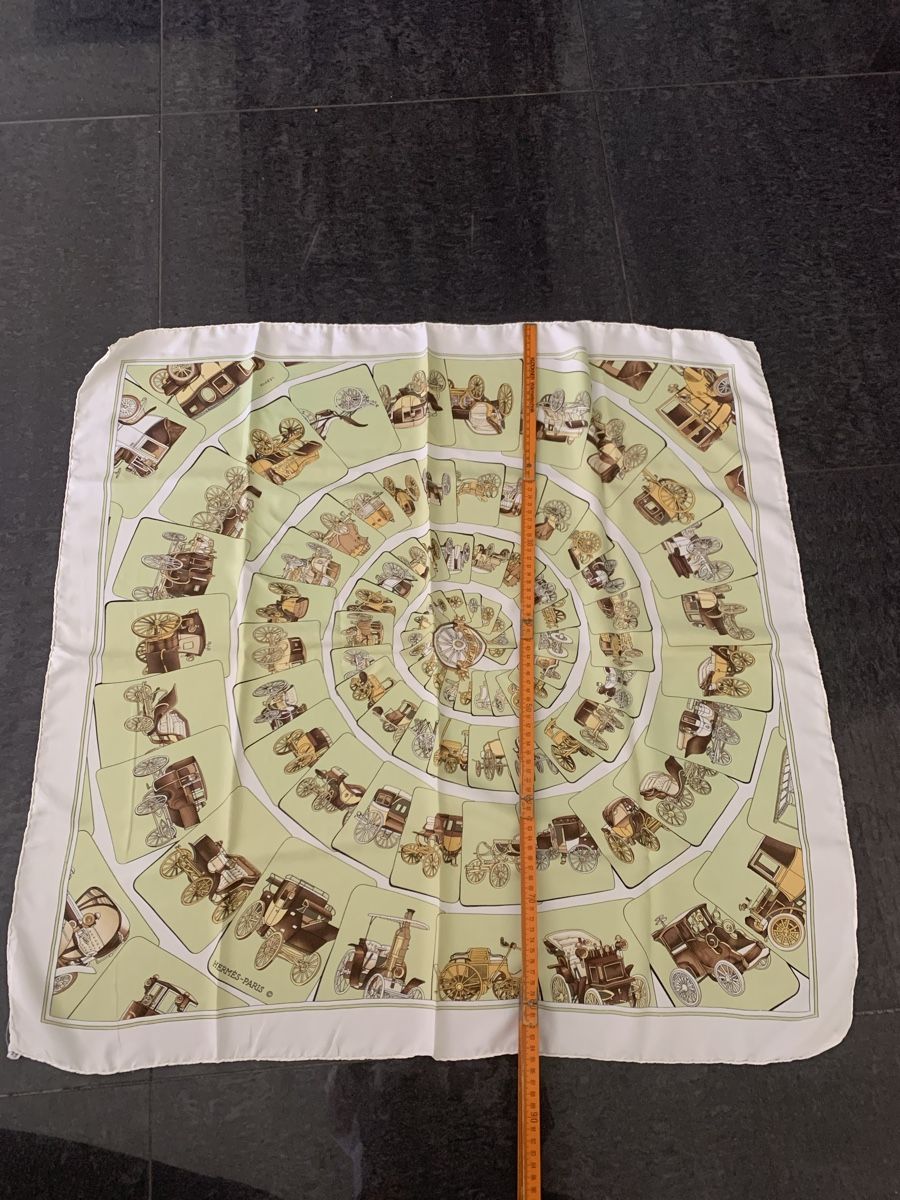Hermès Foulards & écharpes: Hermes Foulard  – D'occasion à Bergdietikon par zor_856j 3