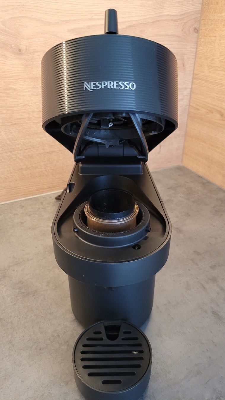 Nespresso Machines à café & Machines à expresso: Nespresso Vertuo Pop – D'occasion à Les Verrières par cjo_pd78 2