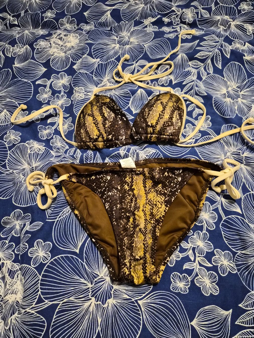 Badekleider & Bikinis: Bikini – Neu (gemäss Beschreibung) aus Dietikon von Eleda