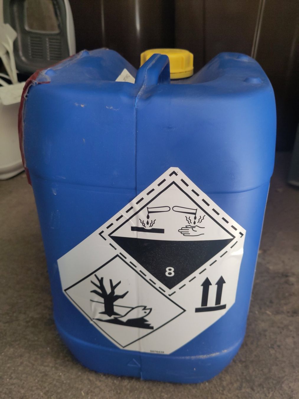 Accessori per altri veicoli: Hypochlorite Divosan Desinfektion 20l + 15l – Usato da Studen SZ venduto da cith 3
