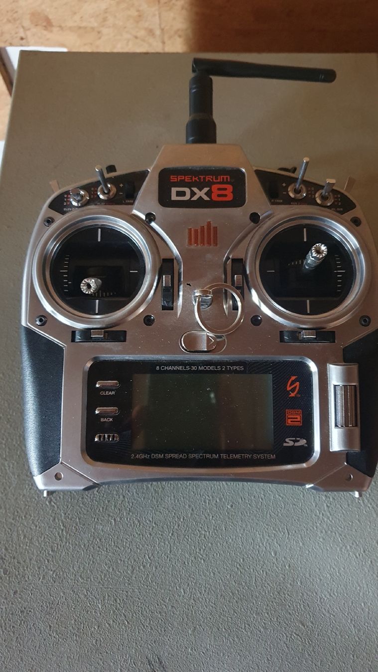 Spektrum Telecomando: Spectrum Funke DX8 – Usato da Ersigen venduto da Ksleepyhollow
