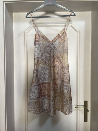STRADIVARIUS - Kleid