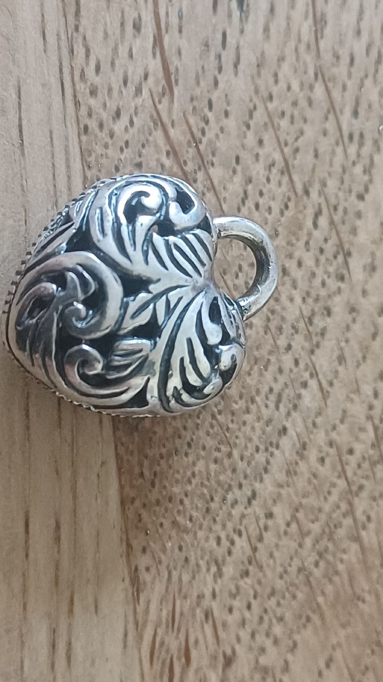 Anhänger: Schönes Herz aus Silber – Gebraucht aus Flawil von Naphtali 6
