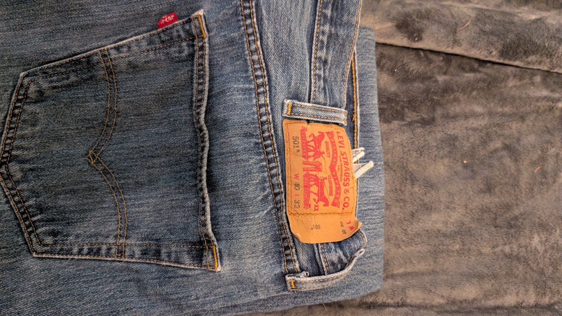Levi's Jeans: Levi's Strauss Jeans W40/L32 – Gebraucht aus Arboldswil von Pinky4