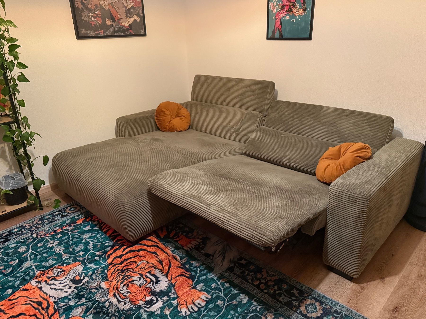 Conforama Sofas: Sofa mit Liegefunktion – Gebraucht aus Basel von mar_7vfj