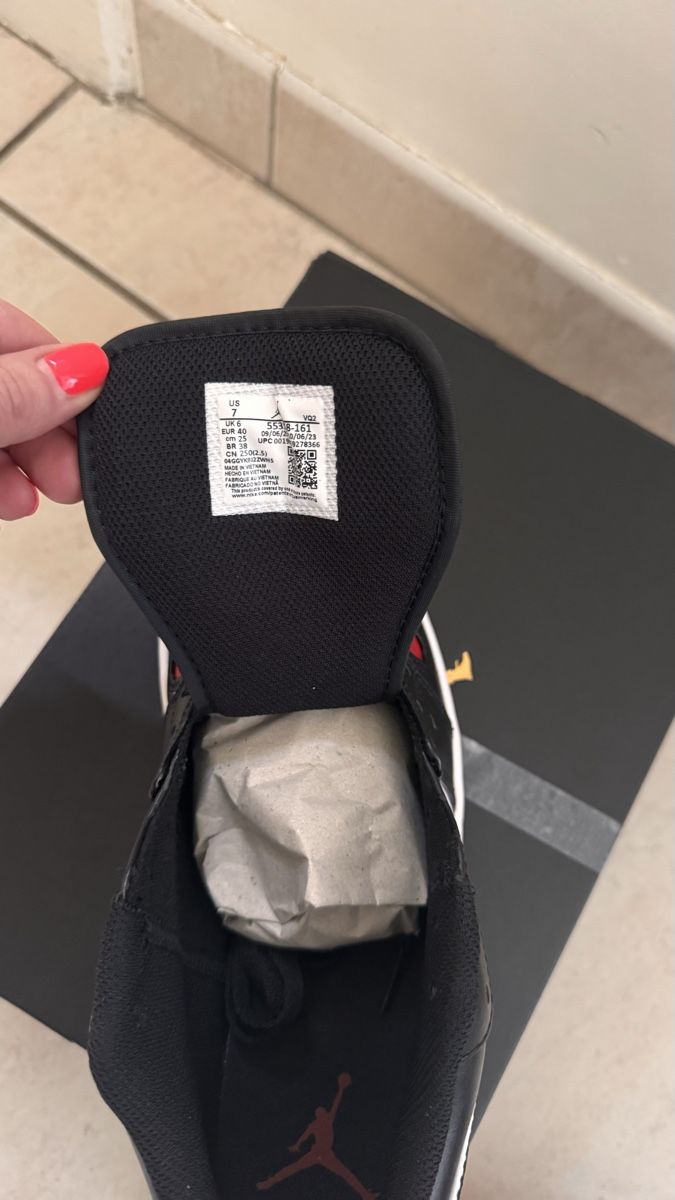 Jordan Herrenschuhe: Jordan 1 Low neuves – Neu und originalverpackt aus Genève von LeaC 1