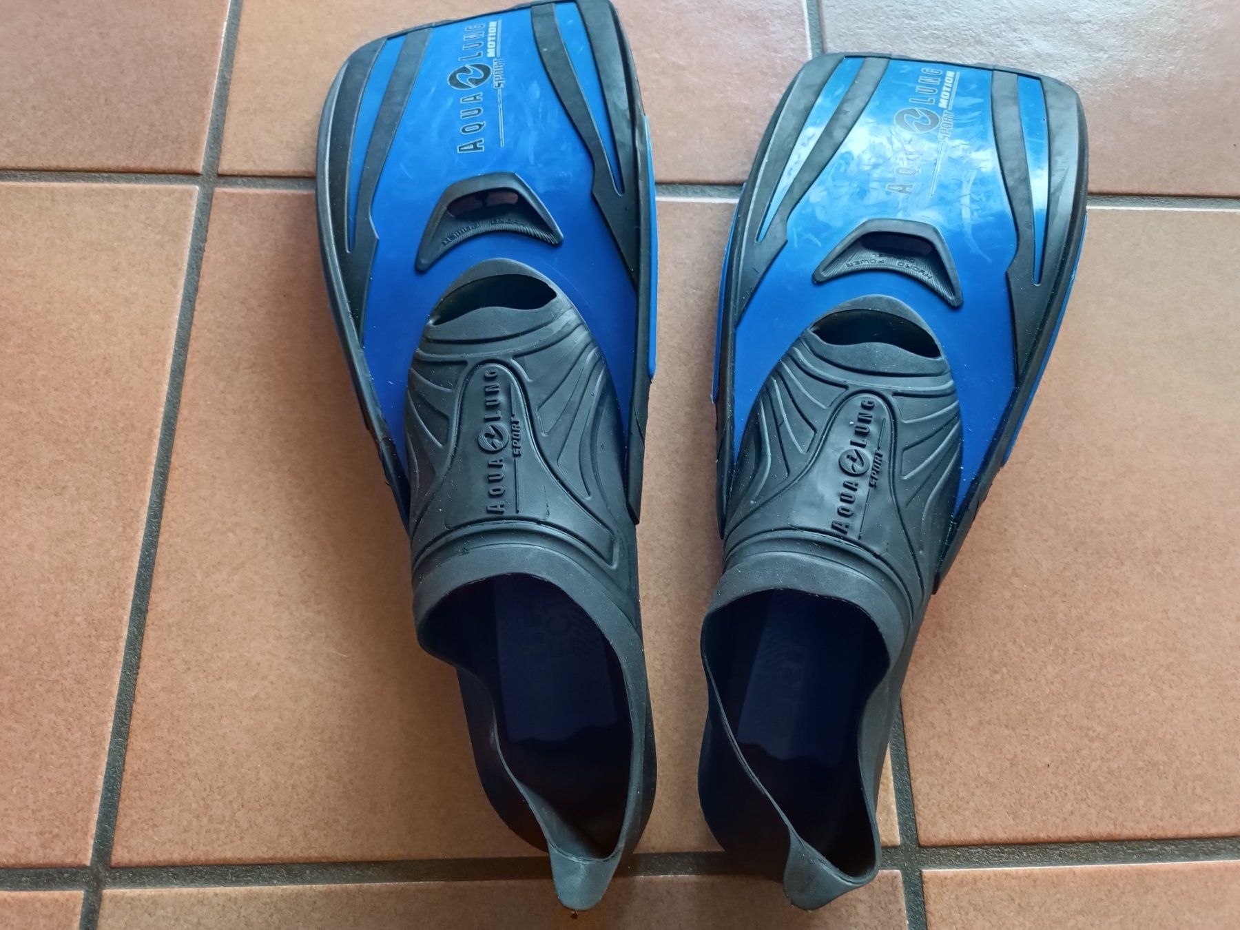 Pinne, Maschere & Boccagli: Palmes snorkeling Aqua Lung Motion ,taille 38/39 – Usato da Bevaix venduto da dusspe