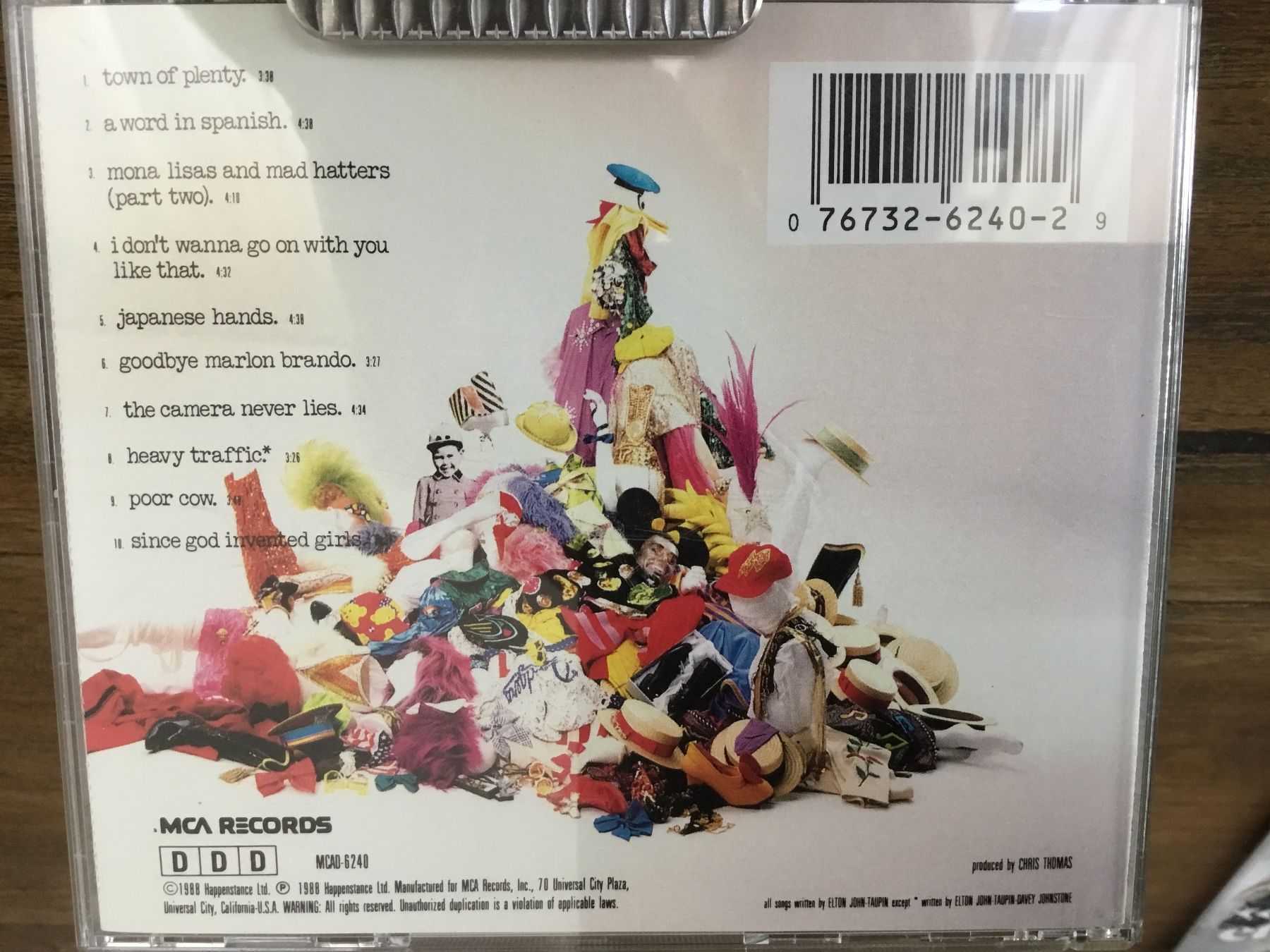 CD: Elton John - Reg Strikes Back CD      o – Usato da Thierachern venduto da sweden08 1