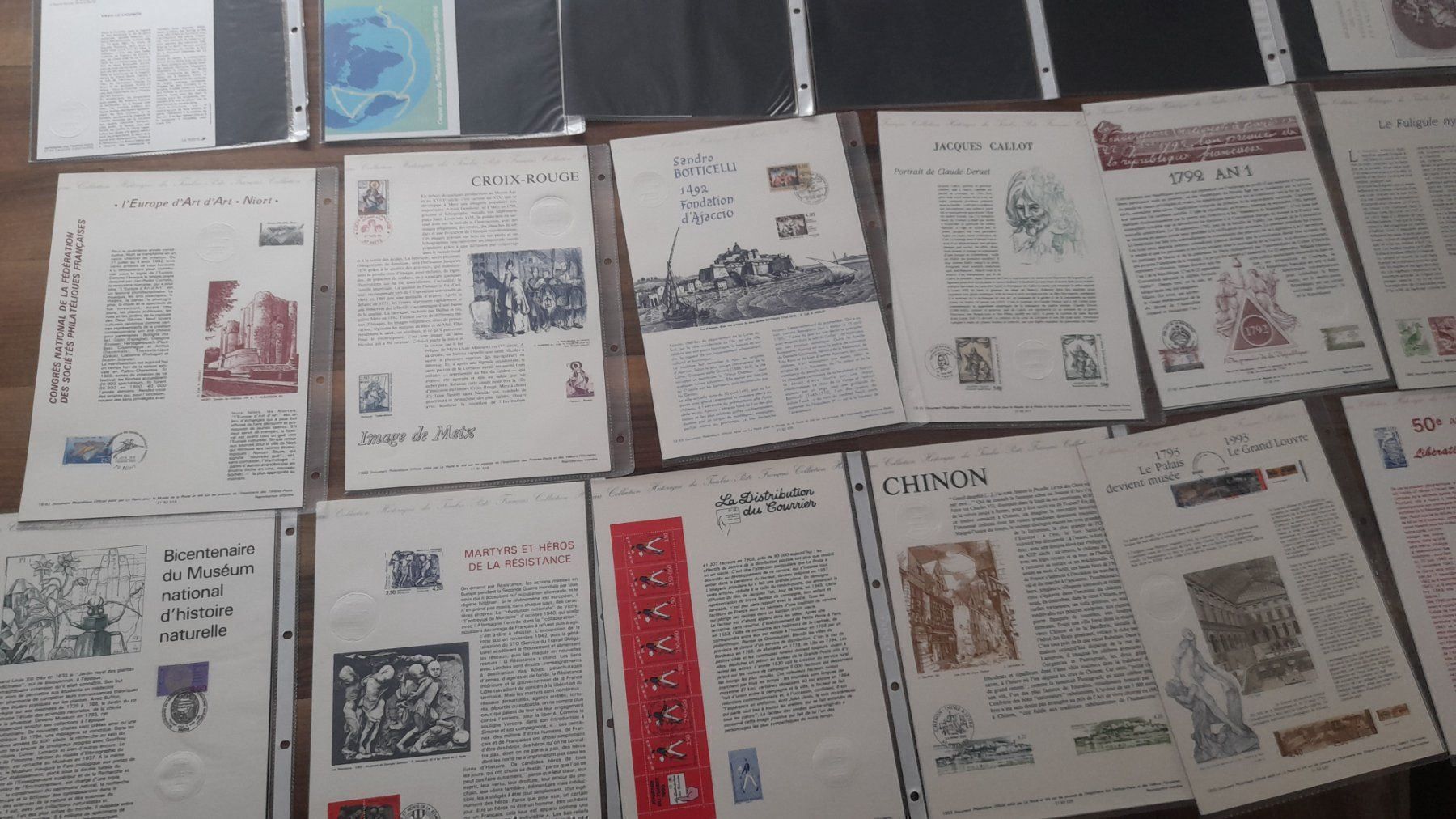 Tutti i francobolli: Frankreich Jahr edition 92/93 – Usato da Balgach venduto da SIMEON27 3