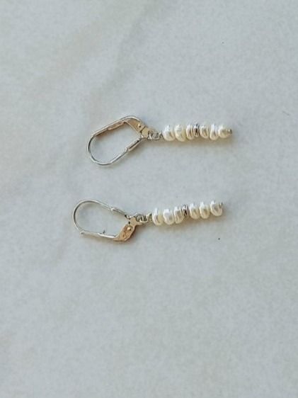 Orecchini pendenti & Orecchini a lobo: Silber Ohrhänger mit Süsswasser Perlen und Silber Ring – Nuovo e nell'imballaggio originale da Winistorf venduto da acreativ2 1