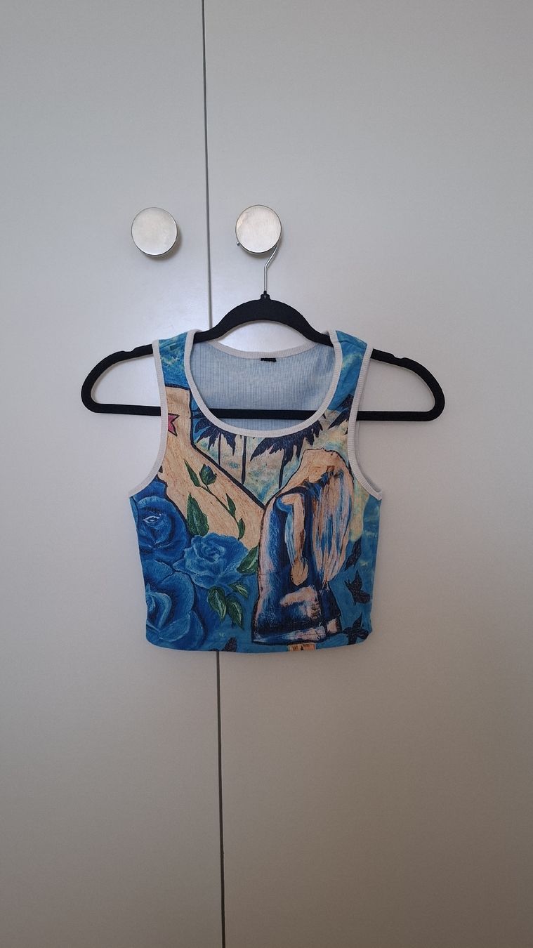 Top: Crop Top, Printed Artwork, Blue, Size S – Nuovo (secondo la descrizione) da Hausen am Albis venduto da ann_2kkx