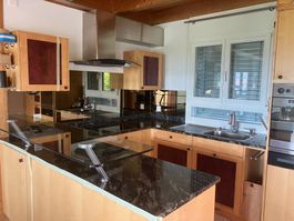 Küche Holz furniert aus dem Jahr 2000