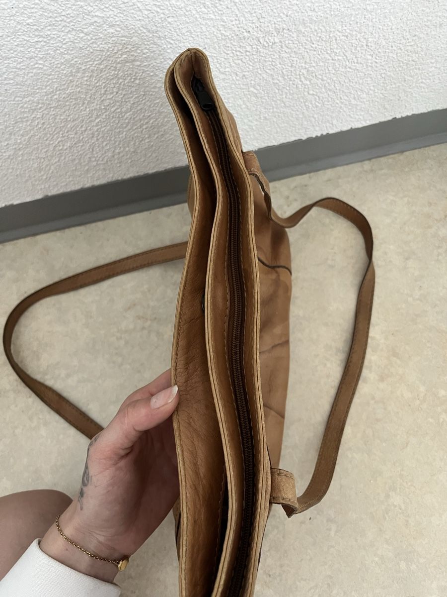 Borse da donna: Borella Handtasche aus Leder – Usato da Thalheim venduto da karmabis_ 4
