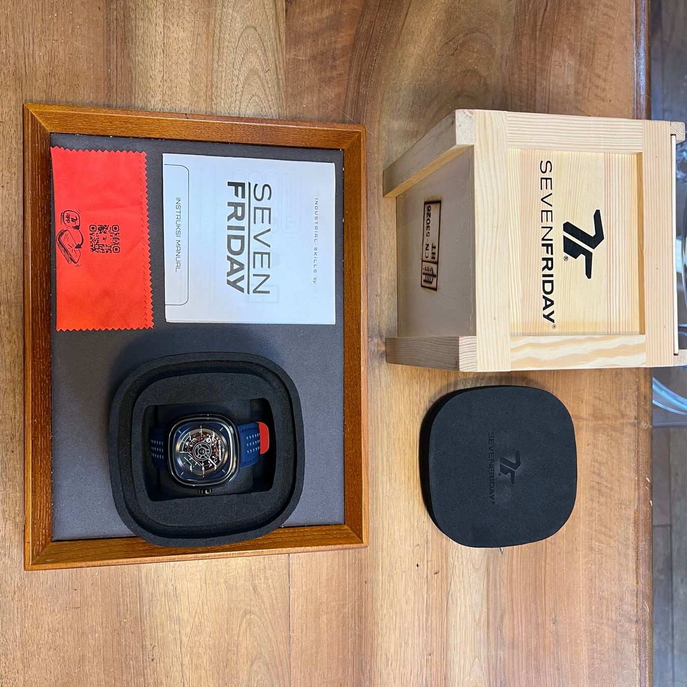 Orologi: SevenFriday T Series Skeleton T3/03 – Usato da Carouge GE venduto da Watchaser 9
