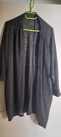 Cardigan Laura Torelli grau Muster Grösse 46/48