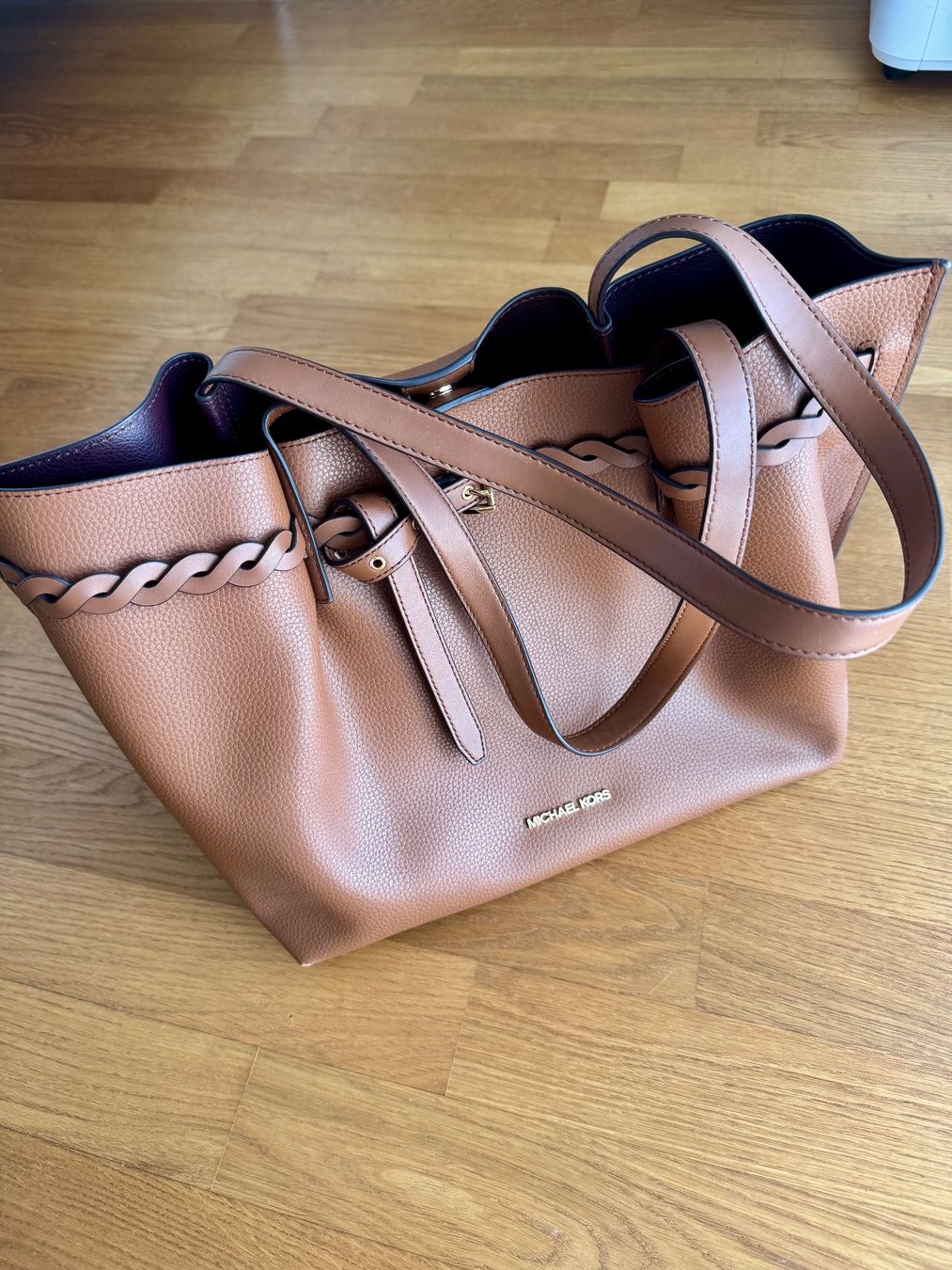Michael Kors Borse da donna: Michael Kors Tasche Damen – Usato da Biel-Benken BL venduto da csr_b6dz