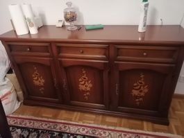 Elegantes Stil-Sideboard / Anrichte schönen Blumen-Intarsien